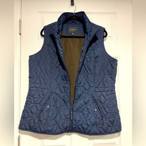 Weatherproof Zip Up Quilted Puffer Vest Plush Lining Size XL Pockets Luxe